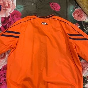 Broncos over sized vintage windbreaker